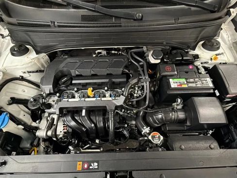 Used 2021 Hyundai Venue SE w/ Cargo Package FWD image 22
