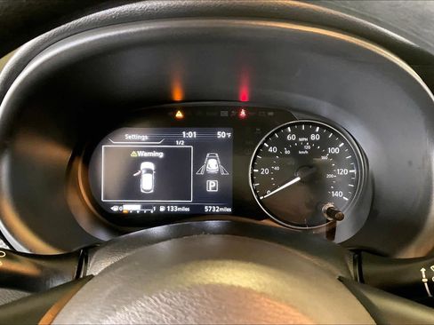 Used 2021 Nissan Kicks SV image 24