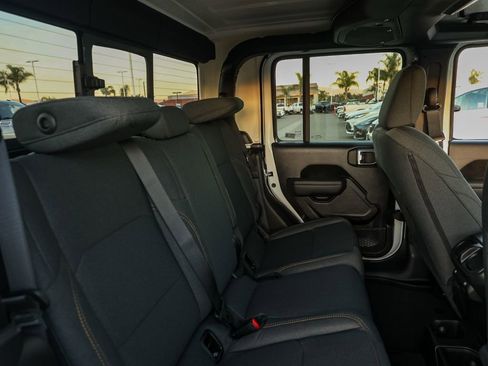 New 2026 Jeep Gladiator Sport image 17