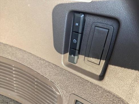 Certified 2023 Lincoln Aviator Reserve w/ Equipment Group 201A image 23