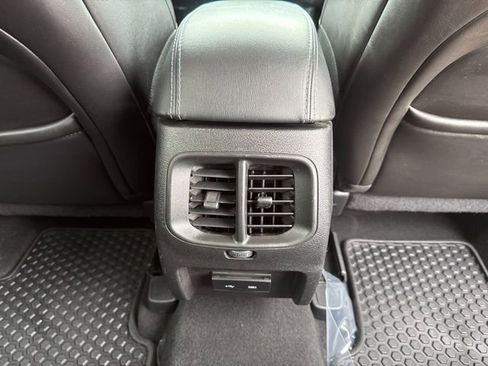 Used 2019 Jeep Cherokee Latitude Plus w/ Cold Weather Group image 51