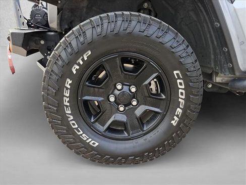 Used 2021 Jeep Gladiator Mojave w/ LED Lighting Group image 22