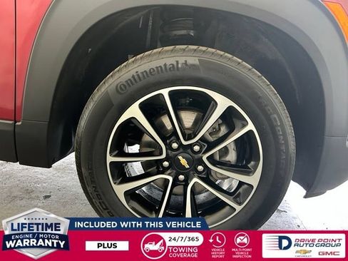 Used 2024 Chevrolet TrailBlazer LT w/ LT Cold Weather Package AWD/4WD image 11