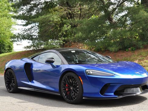 Used 2022 McLaren GT image 3