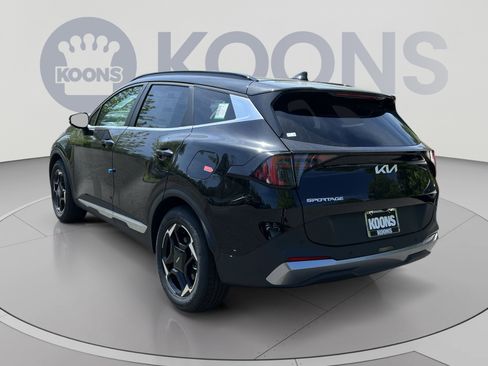 New 2026 Kia Sportage EX w/ EX Panorama Roof Package FWD image 8