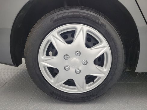 Used 2018 Nissan Sentra S FWD image 31