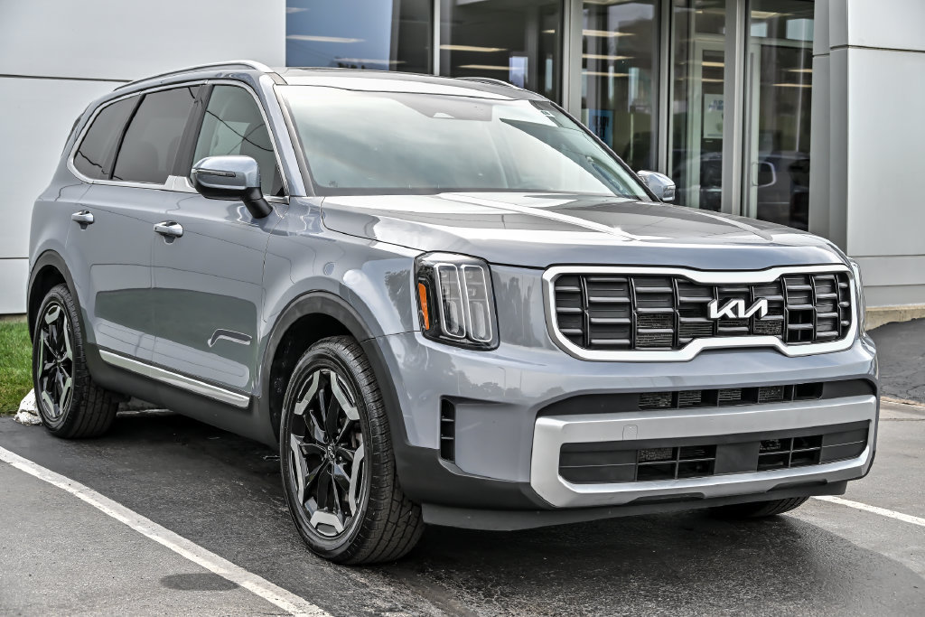Used 2024 Kia Telluride S w/ S Sunroof Package AWD/4WD image 9