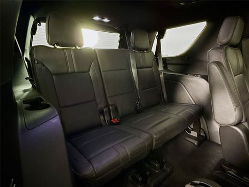 Used 2022 Chevrolet Tahoe RST w/ Luxury Package AWD/4WD image 30