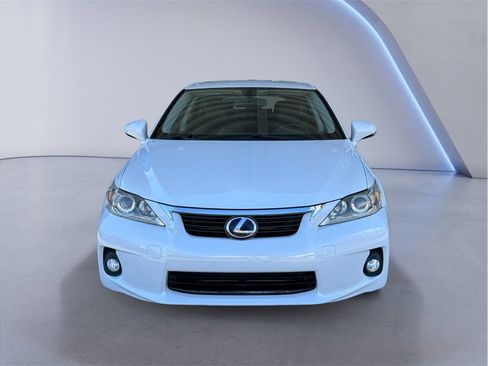 Used 2011 Lexus CT 200h Premium image 2