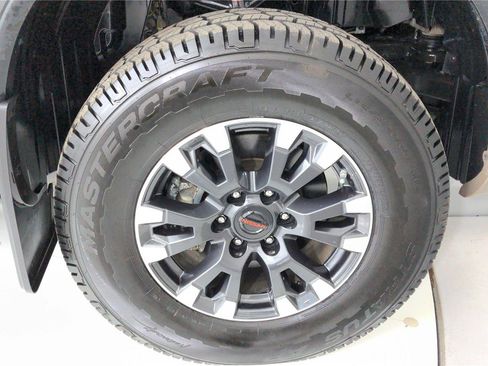 Used 2021 Nissan Titan PRO-4X w/ Pro-4x Convenience Package AWD/4WD image 43