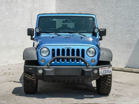 Used 2010 Jeep Wrangler Unlimited Sport AWD/4WD image 2