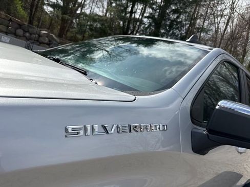 Used 2021 Chevrolet Silverado 1500 LT image 12