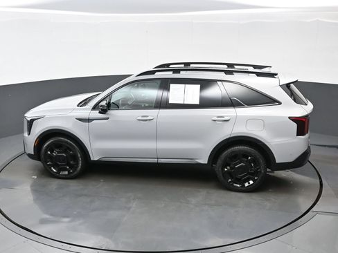 Used 2025 Kia Sorento SX AWD/4WD image 41