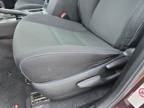 Used 2018 Toyota RAV4 XLE w/ Plus Extra Value Package image 33