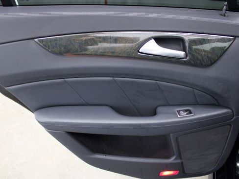 Used 2015 Mercedes-Benz CLS 400 image 17