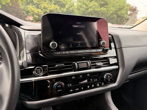 Certified 2023 Nissan Pathfinder SV w/ SV Premium Package AWD/4WD image 19