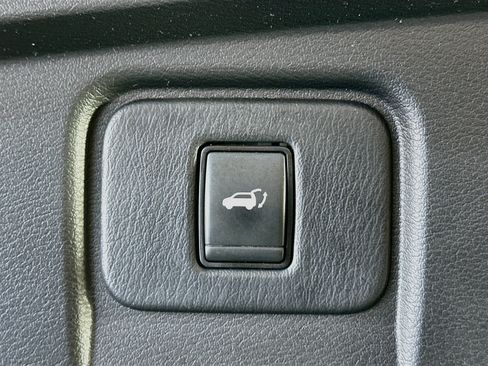 Used 2016 Nissan Murano Platinum w/ Platinum Technology Package FWD image 31