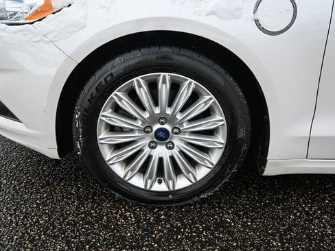 Used 2014 Ford Fusion Energi SE w/ Driver Assist Package image 12