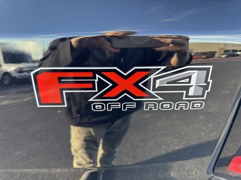 Used 2024 Ford Ranger Lariat w/ FX4 Off-Road Package image 32