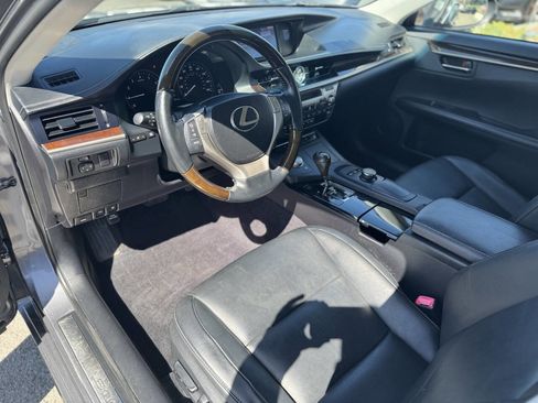 Used 2013 Lexus ES 350 Base 4dr Sedan w/ Premium Pkg image 7