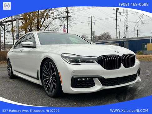 Used 2019 BMW 750i xDrive w/ M Sport Package image 5