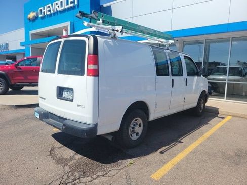 Used 2008 Chevrolet Express 2500 RWD image 5