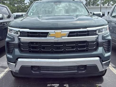 Used 2026 Chevrolet Silverado 1500 LT AWD/4WD image 3