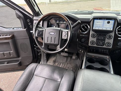 Used 2015 Ford F250 Platinum image 27