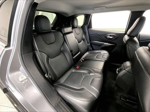 Used 2020 Jeep Cherokee Limited AWD/4WD image 26