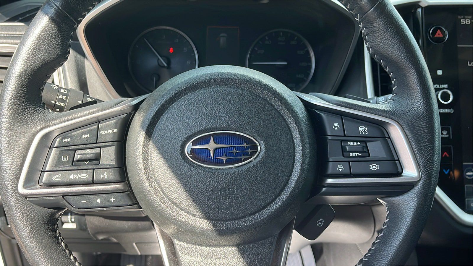 Used 2023 Subaru Ascent Limited w/ Technology Package AWD/4WD image 13