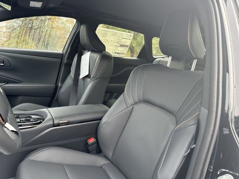 New 2025 Toyota Crown Signia w/ Advanced Technology Package image 14