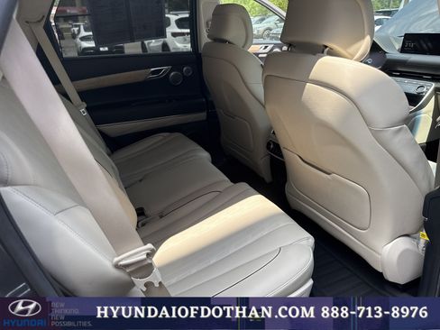 Used 2021 Genesis GV80 2.5T w/ Prestige Package 04 AWD/4WD image 14