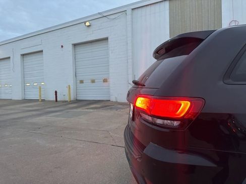 Used 2020 Jeep Grand Cherokee Altitude image 10