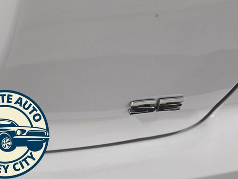 Used 2023 Mitsubishi Eclipse Cross SE image 31