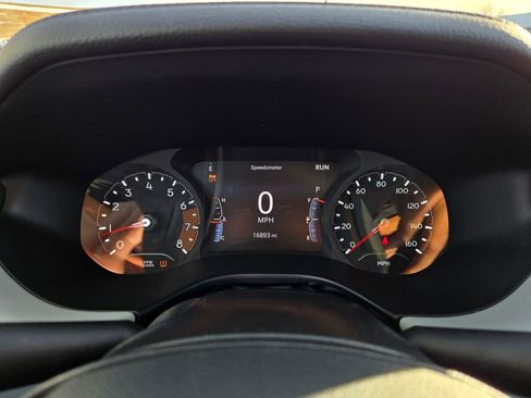 Used 2022 Jeep Compass Limited image 18