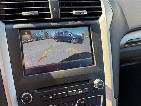 Used 2016 Ford Fusion SE w/ Equipment Group 202A AWD/4WD image 20