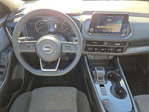 Used 2023 Nissan Rogue SV image 18