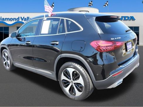 Used 2025 Mercedes-Benz GLA 250 image 4