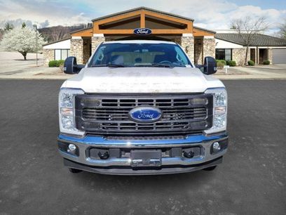 New 2023 Ford F250 XL w/ XL Chrome Package