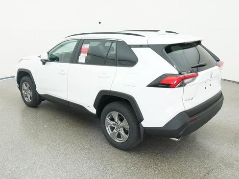New 2025 Toyota RAV4 XLE image 5