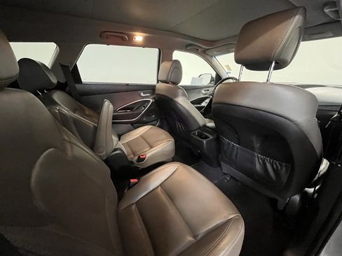 Used 2017 Hyundai Santa Fe Limited image 12