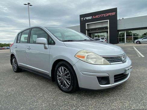Used 2009 Nissan Versa 1.8 S w/ PWR Pkg FWD image 1