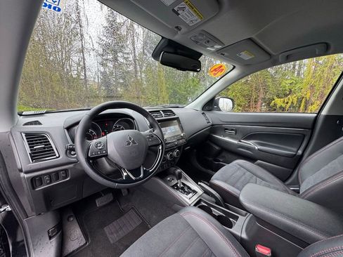 Used 2024 Mitsubishi Outlander Sport SE AWD/4WD image 7