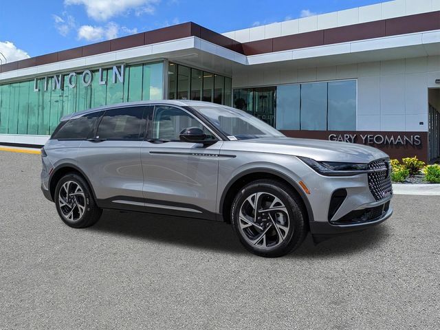 New 2026 Lincoln Nautilus Premier AWD/4WD image 2