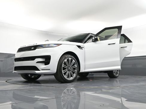 Used 2024 Land Rover Range Rover Sport Dynamic SE AWD/4WD image 38