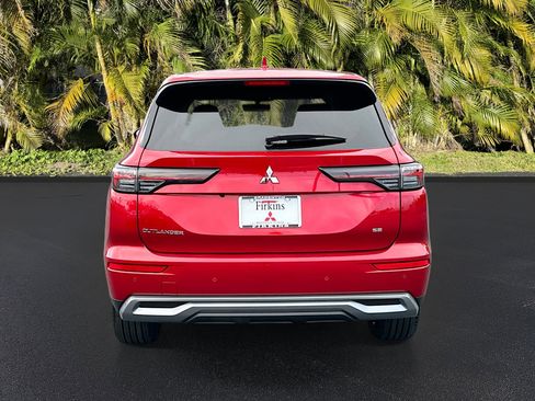 New 2026 Mitsubishi Outlander SE image 4