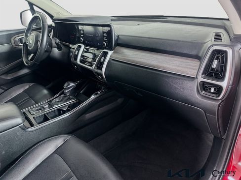 Certified 2021 Kia Sorento EX image 28