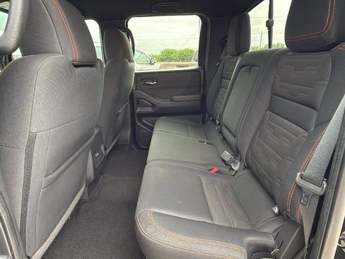 Used 2022 Nissan Frontier Pro-X RWD image 14
