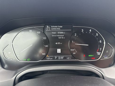 Used 2022 BMW 330i xDrive Sedan w/ Driving Assistance Package image 11