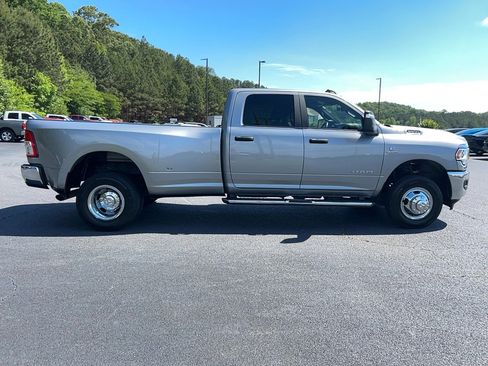 Used 2024 RAM 3500 Big Horn AWD/4WD image 4